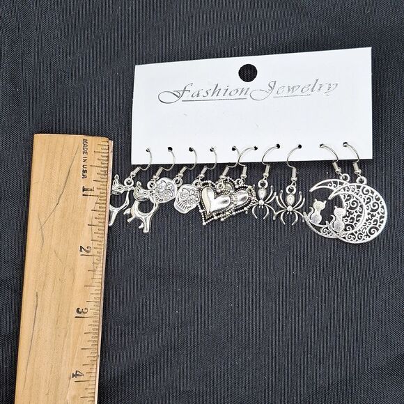 Cute cat heart skull Crescent moon spider earrings bundle - Picture 5 of 5